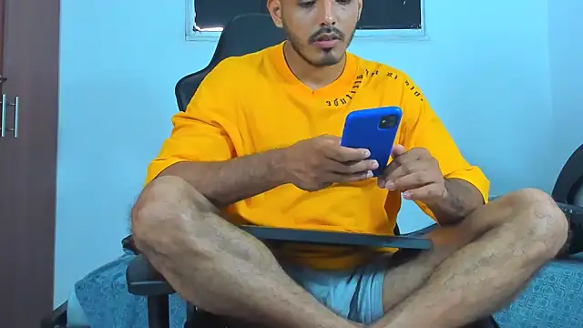 Snapshot of joris_vo chatting on January 14, 3:04 pm joris vo online show from January 14, 3:04 pm