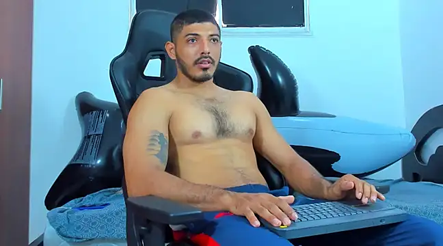 Snapshot of joris_vo chatting on January 19, 9:45 pm joris vo online show from January 19, 9:45 pm