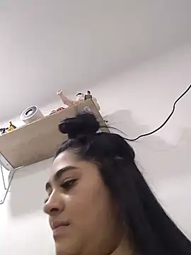 Charlotte cutee18 online show from October 20, 12:00 am