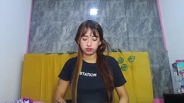 angelicatorrecm101 online show from March 22, 9:42 pm