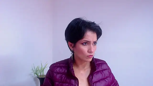 Hannaaaa   online show from December 18, 4:28 pm