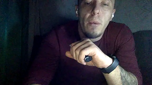 KristiDan online show from December 15, 9:52 pm