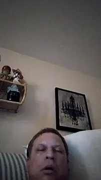 Snapshot of fukurbutt chatting on December 1, 11:15 am fukurbutt online show from December 1, 11:15 am