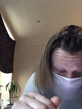 Snapshot of BigAssKi chatting on February 9, 6:33 am BigAssKi online show from February 9, 6:33 am