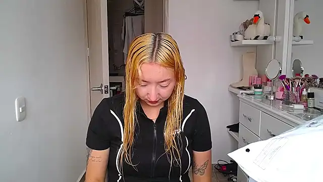 Barbie girl 69 online show from March 6, 2:57 pm