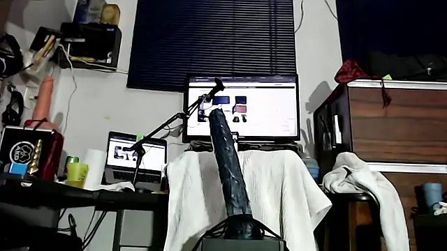 Snapshot of flex_cam chatting on September 9, 10:42 pm flex cam online show from September 9, 10:42 pm