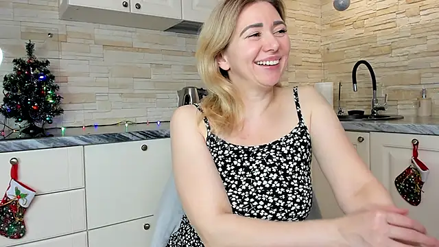 amanda   grey online show from January 11, 4:12 pm