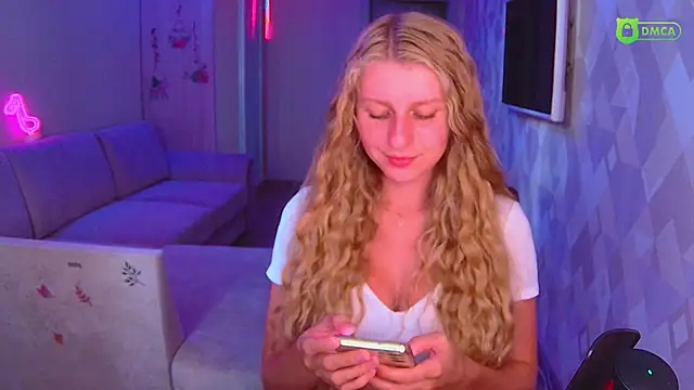 AmaliaQueen online show from September 20, 2:07 pm