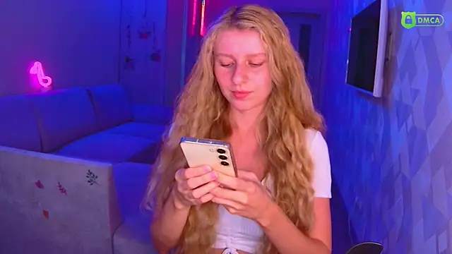 AmaliaQueen online show from October 11, 2:15 pm