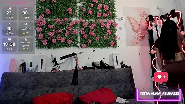 Snapshot of Alaia_Asuka chatting on September 14, 12:10 am Alaia Asuka online show from September 14, 12:10 am