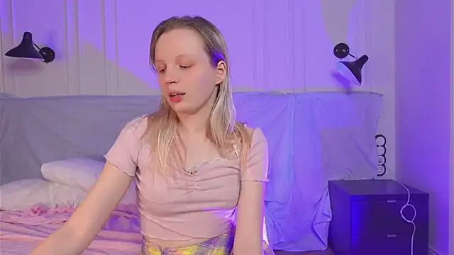 Beatrica Klein online show from January 24, 8:11 pm