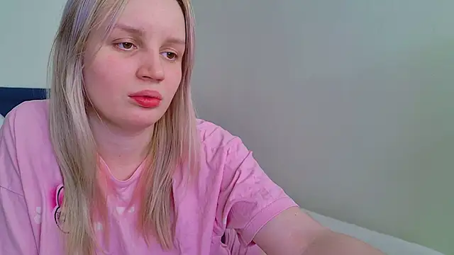 Beatrica Klein online show from April 4, 3:20 pm