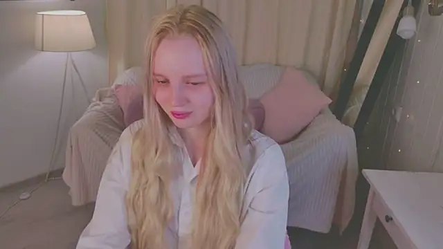 Beatrica Klein online show from April 17, 2:53 pm