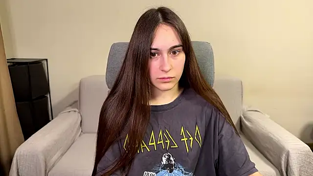 AliceKolltt online show from March 7, 8:50 pm