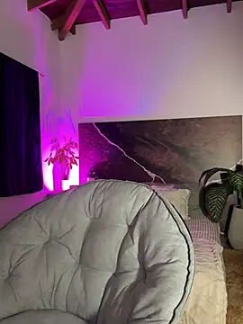 EmaSaenz online show from February 21, 11:21 pm