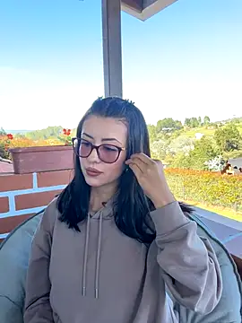 EmaSaenz online show from September 10, 8:53 pm