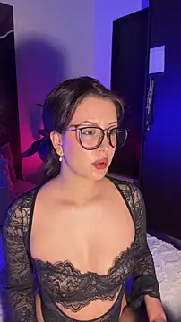 EmaSaenz online show from December 15, 9:41 pm