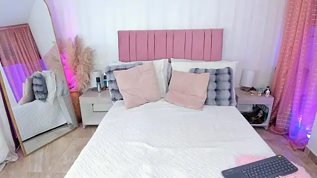 kath rosee1 online show from February 9, 8:24 pm