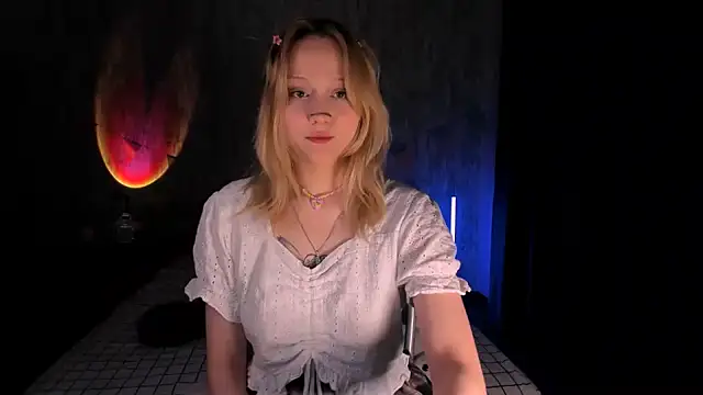 MariaMango online show from February 13, 11:15 pm