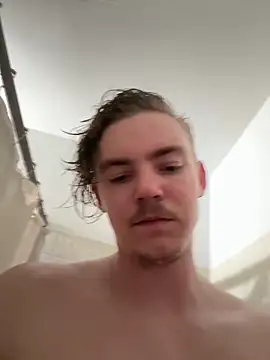 Snapshot of daddya65 chatting on February 12, 8:59 am daddya65 online show from February 12, 8:59 am