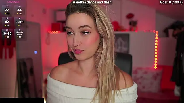 Alexis   Texas online show from November 2, 7:05 pm