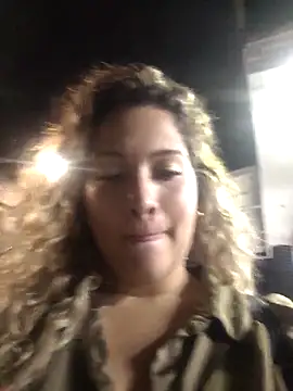 Sara smiiith211 online show from March 14, 4:54 am