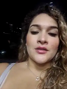 Sara smiiith211 online show from October 27, 11:31 pm