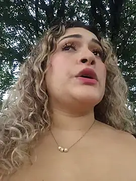 Sara smiiith211 online show from April 17, 9:07 pm