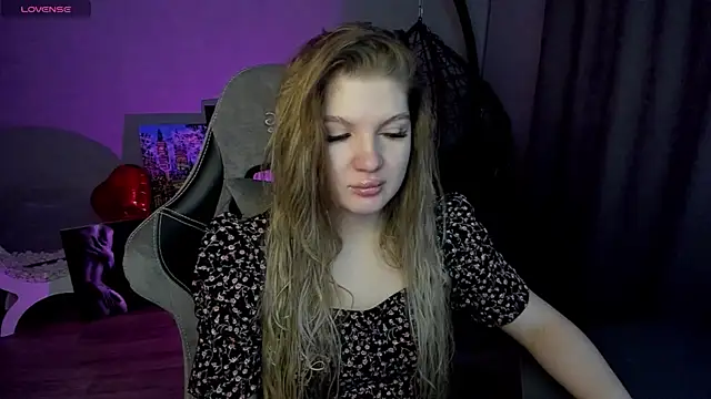 lily williamss online show from February 7, 12:20 am
