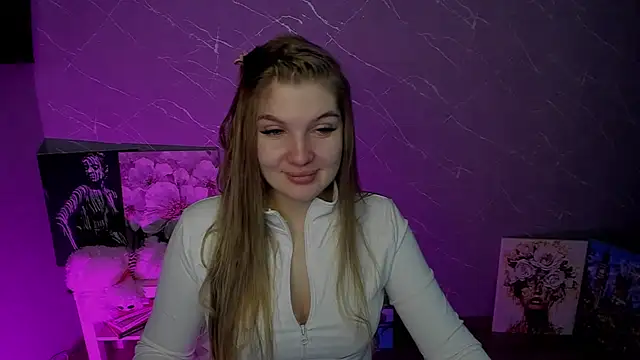 lily williamss online show from May 15, 11:01 pm
