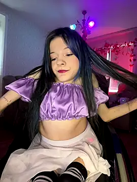 MiniSophiaa online show from September 27, 7:46 am