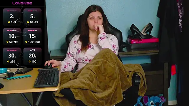 TreeJeanne online show from November 28, 12:57 am