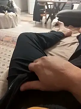 Snapshot of xozox chatting on January 22, 12:06 am xozox online show from January 22, 12:06 am