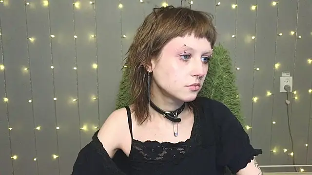 kortny yo online show from December 14, 10:07 pm