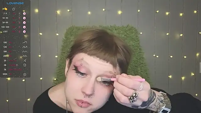 kortny yo online show from December 30, 2:42 am