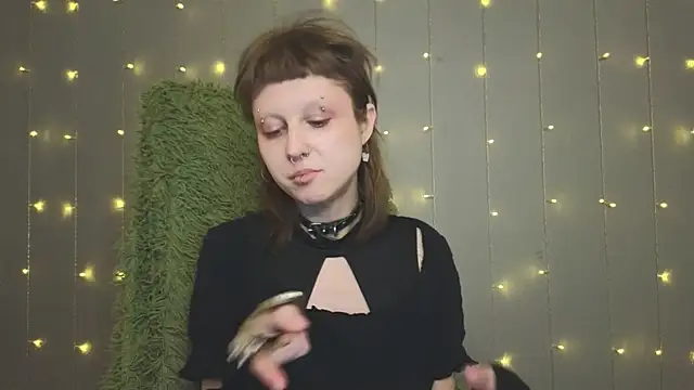 kortny yo online show from January 18, 12:02 am