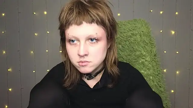 kortny yo online show from February 1, 8:37 pm