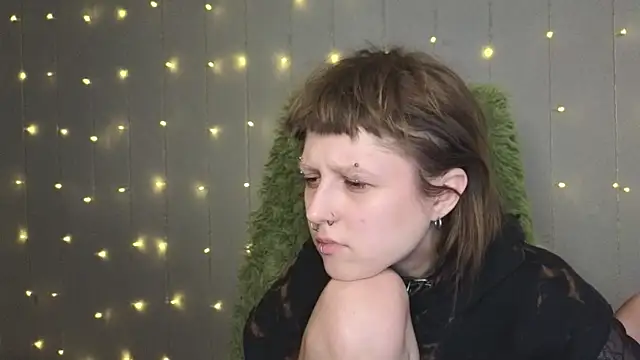 kortny yo online show from February 14, 9:43 pm