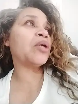 Snapshot of Alma_Sexyy chatting on December 3, 7:45 pm Alma Sexyy online show from December 3, 7:45 pm