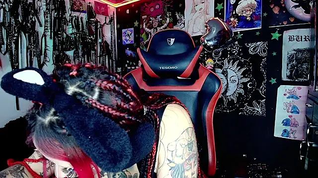 Snapshot of jannaink_ chatting on December 3, 9:46 pm jannaink online show from December 3, 9:46 pm