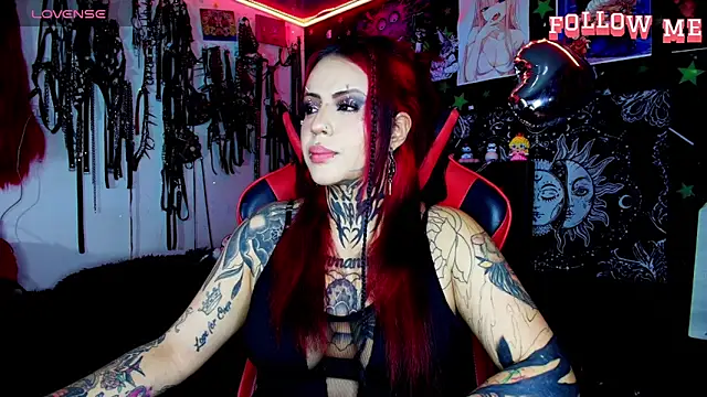 Snapshot of jannaink_ chatting on December 13, 11:32 pm jannaink online show from December 13, 11:32 pm