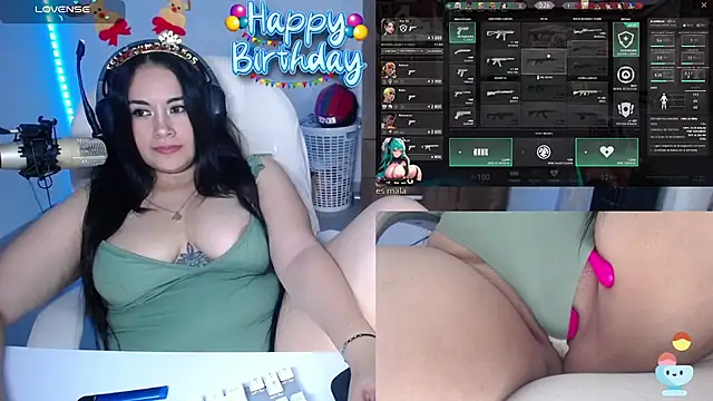 Snapshot of Sunny_Gamer7 chatting on December 4, 5:49 am Sunny Gamer7 online show from December 4, 5:49 am