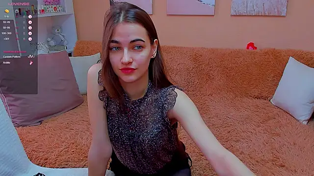 Snapshot of AstoriyaNight chatting on February 8, 7:37 am AstoriyaNight online show from February 8, 7:37 am