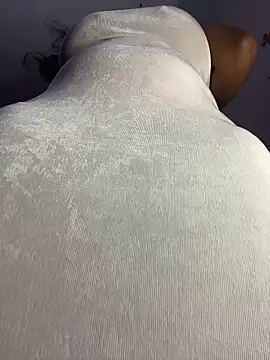 Cherrytowild online show from January 8, 4:37 am