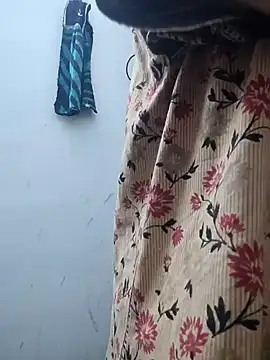 Snapshot of Aaradhya chatting on December 19, 1:39 am Aaradhya online show from December 19, 1:39 am