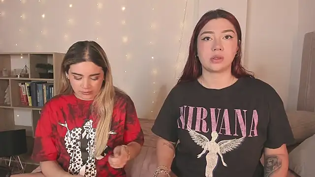 Snapshot of Andy_and_emma chatting on December 29, 12:45 pm Andy and emma online show from December 29, 12:45 pm