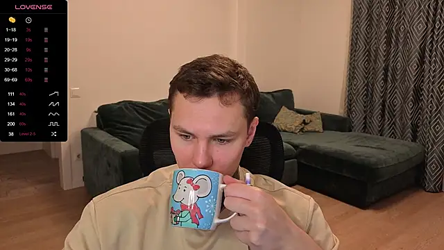 Snapshot of Lechery_boy chatting on December 2, 7:20 pm Lechery boy online show from December 2, 7:20 pm