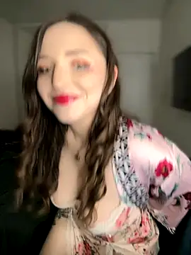 Snapshot of HoneySweetBee chatting on November 14, 2:43 am HoneySweetBee online show from November 14, 2:43 am