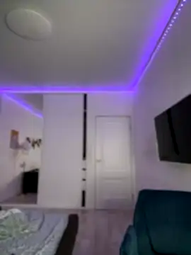 Snapshot of HoneySweetBee chatting on November 30, 11:42 pm HoneySweetBee online show from November 30, 11:42 pm