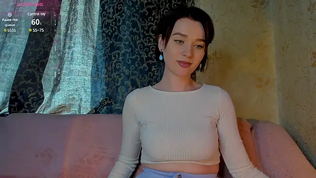 Snapshot of JamieAomi chatting on January 15, 6:12 am JamieAomi online show from January 15, 6:12 am